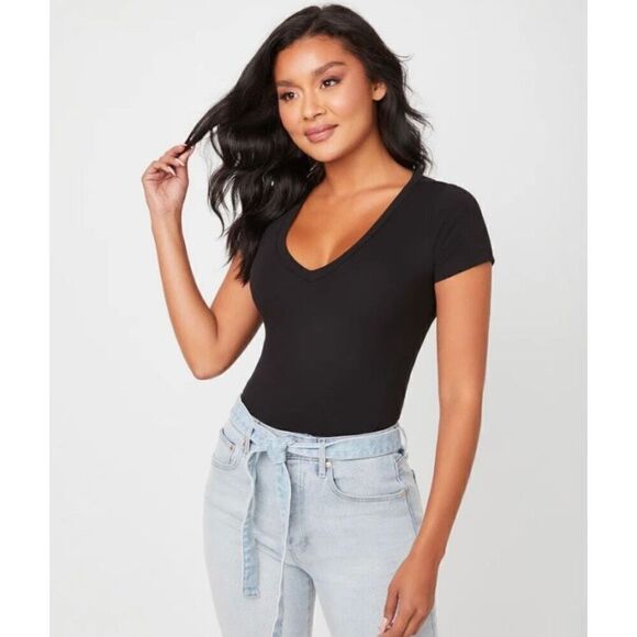 NWT Guess Anila V-Neck Bodysuit Medium Black - Picture 1 of 8